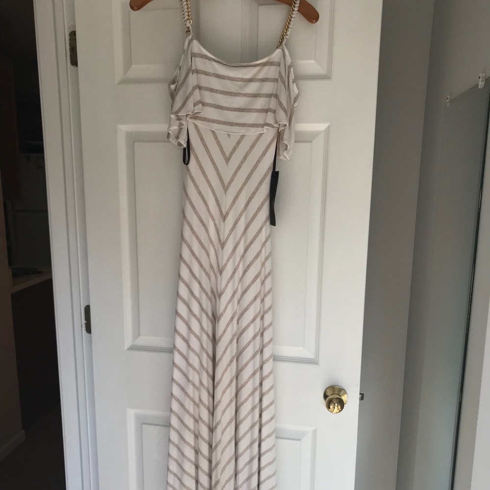 Bebe maxi dress